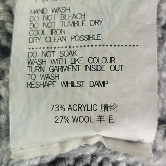 Tout Ā Coup Grey And Yellow Relief Design Knit Sweater - Picture 9 of 11